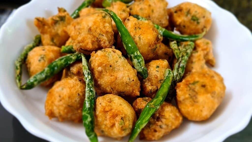 the Best Urad Ke Pakore Recipes